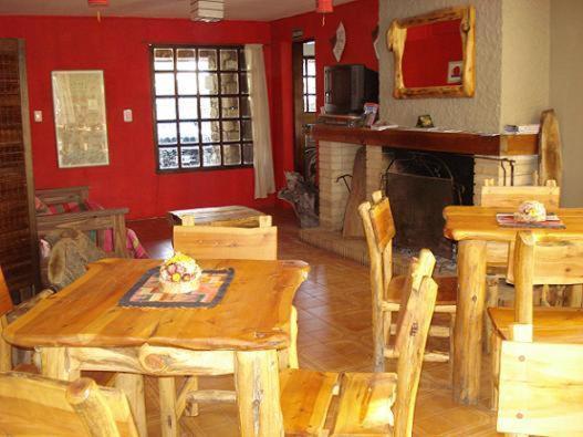 Cabanas Pehuenia Hostel El Bolsón Екстериор снимка