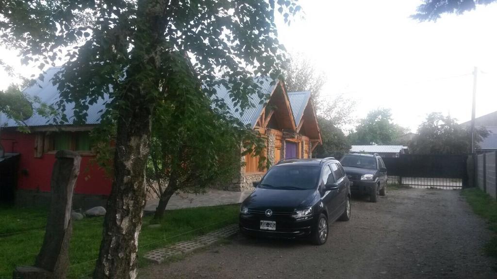 Cabanas Pehuenia Hostel El Bolsón Екстериор снимка