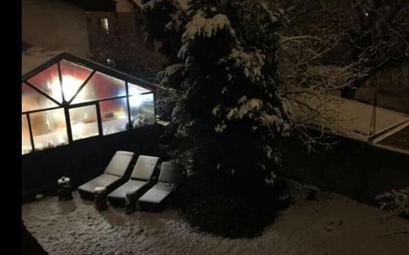 Cabanas Pehuenia Hostel El Bolsón Екстериор снимка