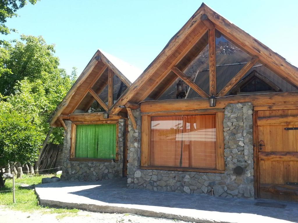 Cabanas Pehuenia Hostel El Bolsón Екстериор снимка