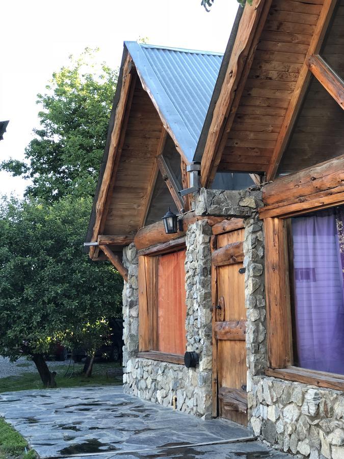Cabanas Pehuenia Hostel El Bolsón Екстериор снимка