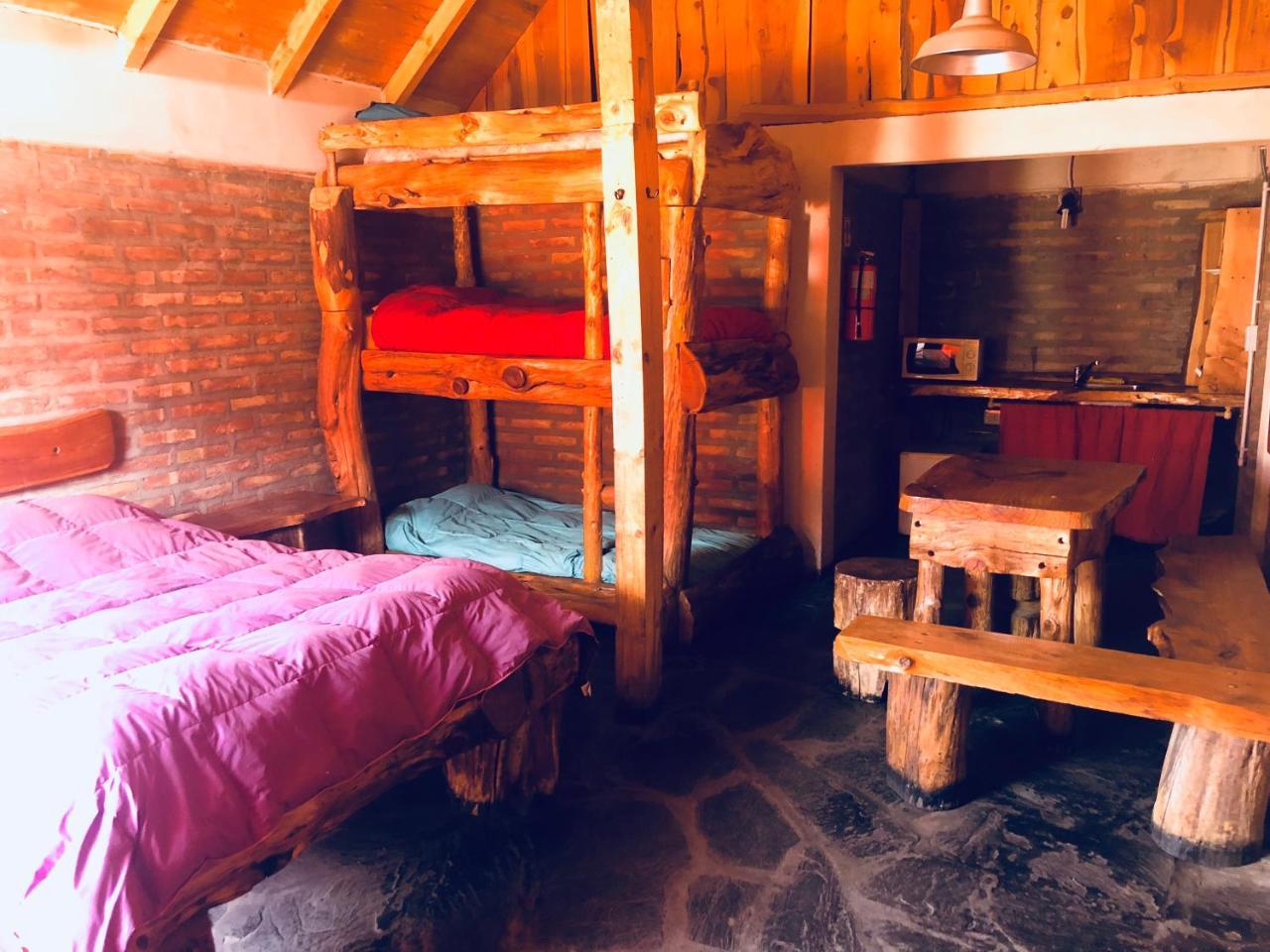 Cabanas Pehuenia Hostel El Bolsón Екстериор снимка