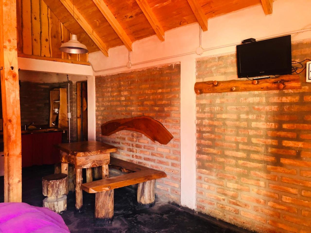 Cabanas Pehuenia Hostel El Bolsón Екстериор снимка